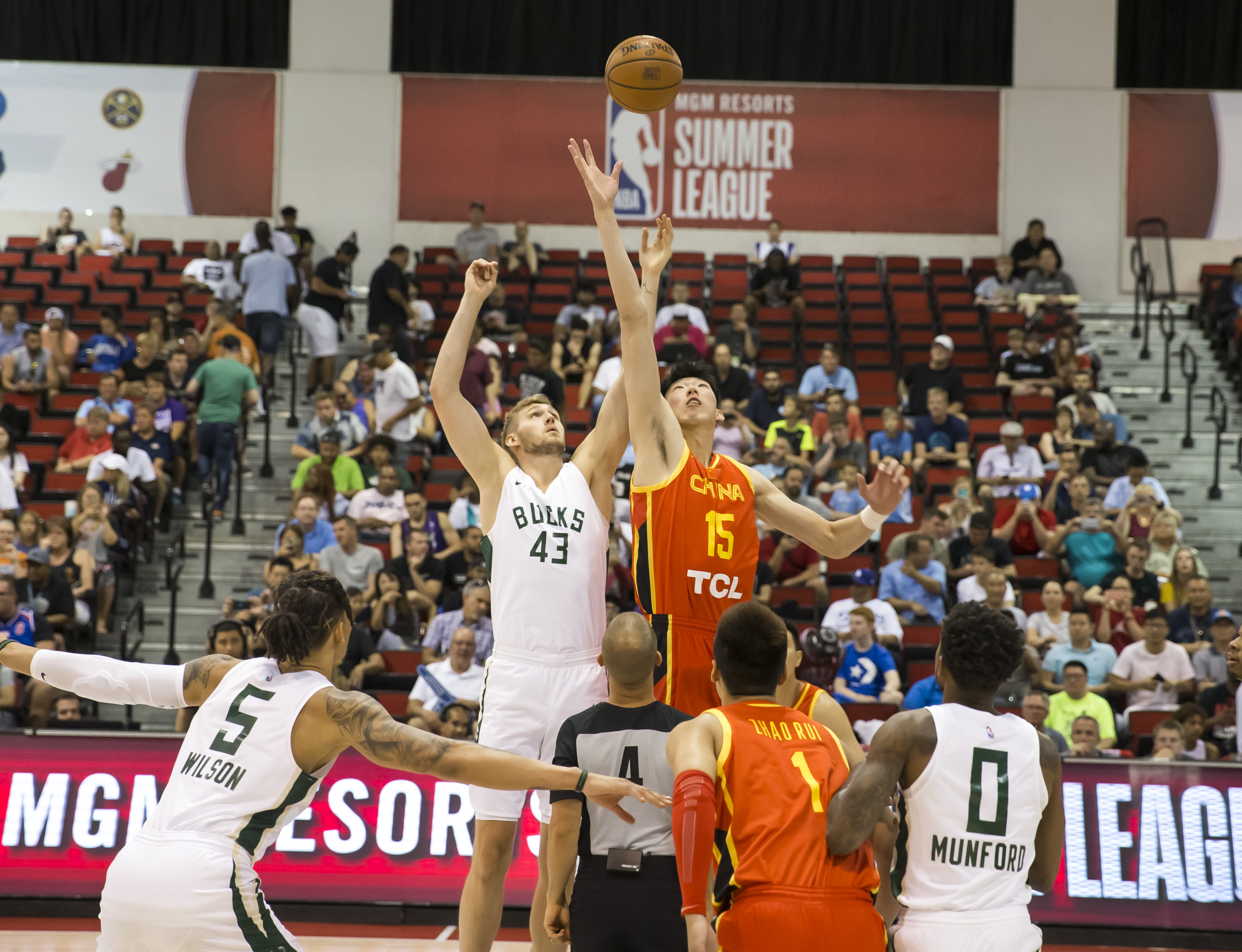 中的非凡表 中的非凡表