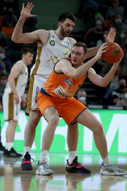 的成长与潜 的成长与潜