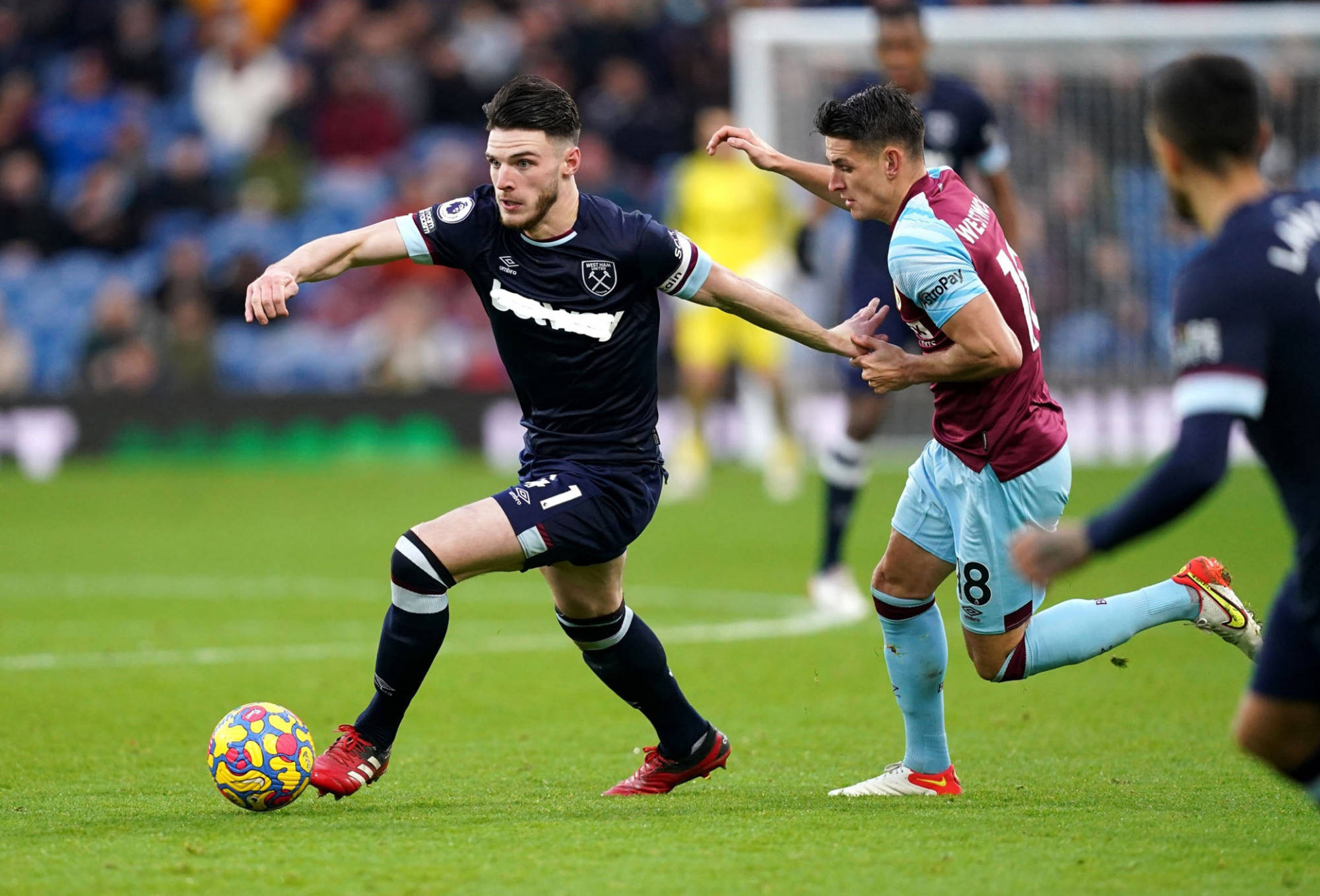 不仅是对两 不仅是对两