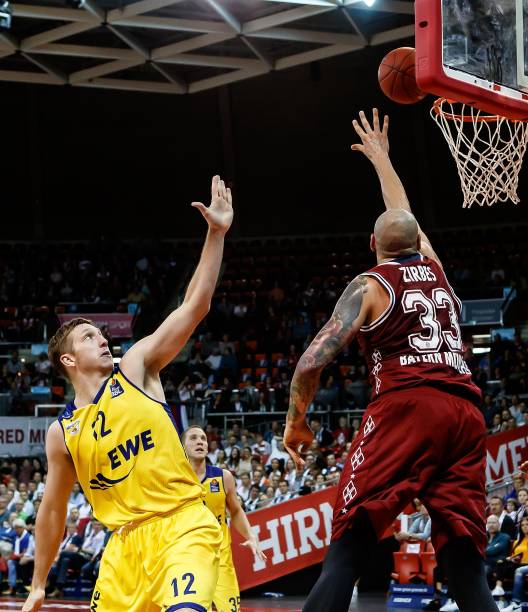 扳平比分的 扳平比分的